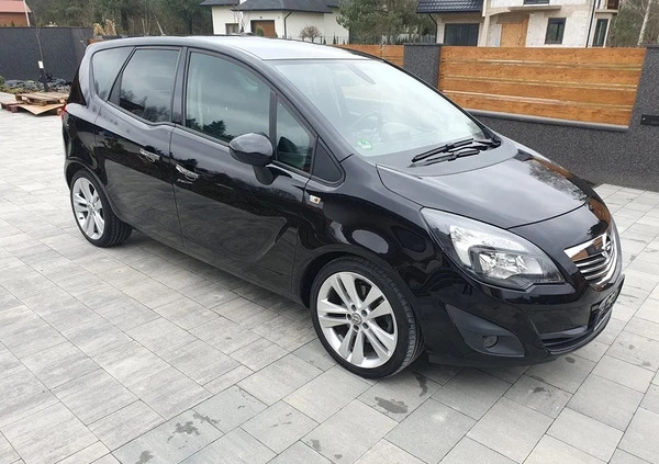 Opel Meriva cena 24800 przebieg: 135000, rok produkcji 2011 z Korfantów małe 277